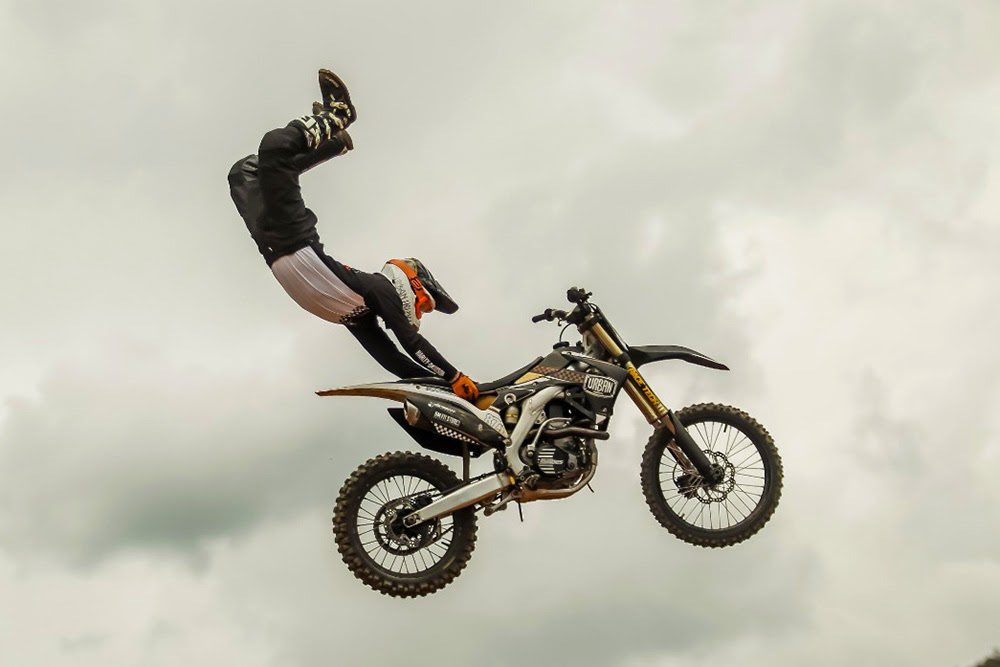 Com t&eacute;cnica apurada e foco na estrat&eacute;gia, Marcelo Sim&otilde;es garante p&oacute;dio no Duelo de Motos 2021