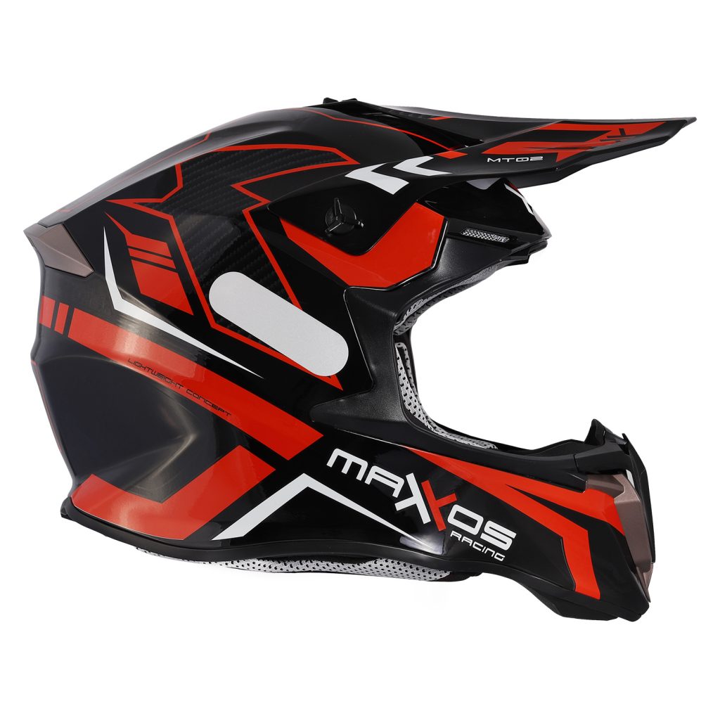 Mattos Racing lan&ccedil;a novo capacete COMBAT