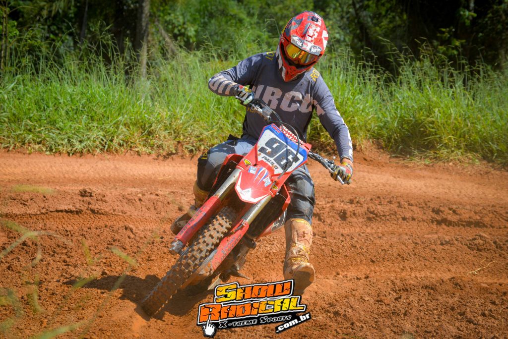 Machito School apresenta inova&ccedil;&otilde;es no mercado de cursos