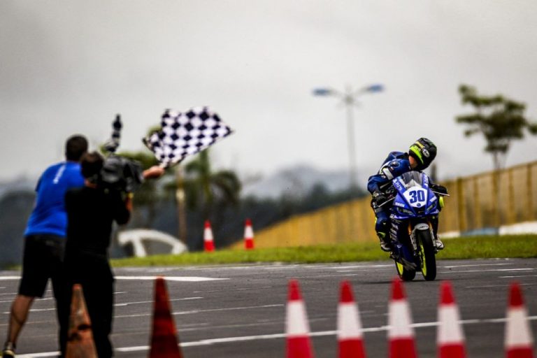 Time de numeral 30 é o campeão da primeira R3Horas 2021