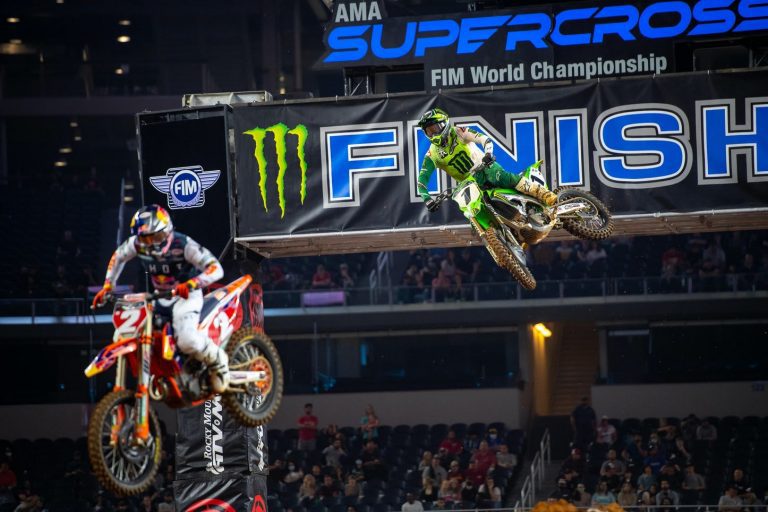 Conclusões da 11ª etapa do AMA Supercross em Português com Leandro Silva #14 | Arlington 2