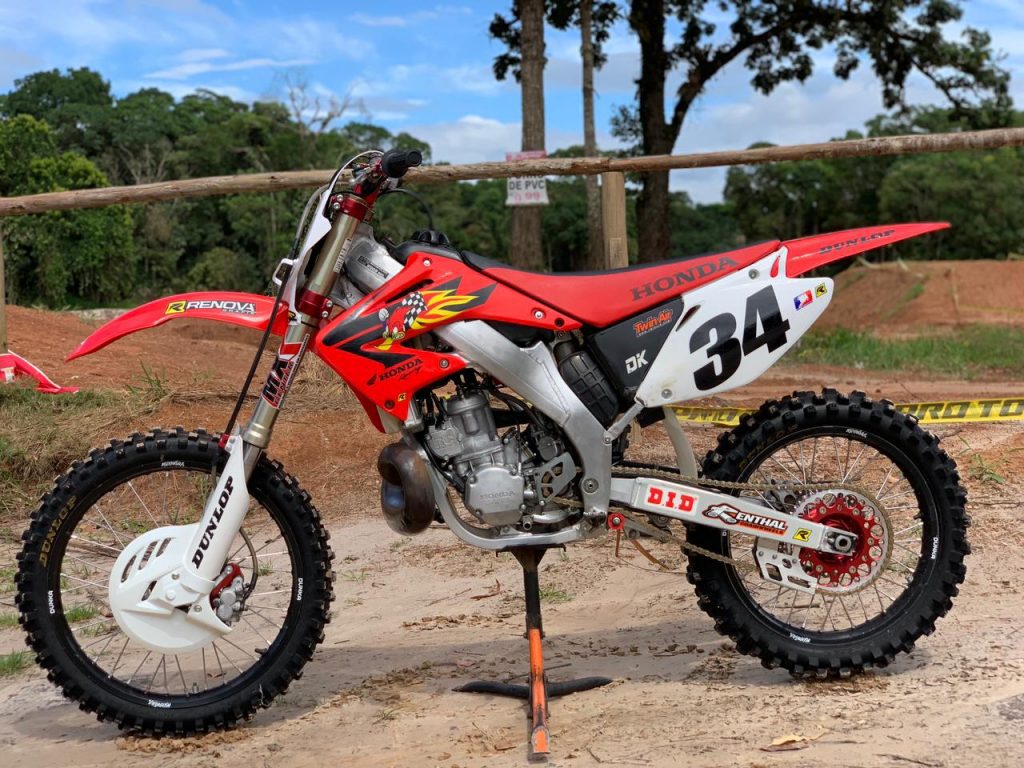 Lucas Dunka #34 RIFA a sua CR 250cc 2T Ernesto Fonseca Edition