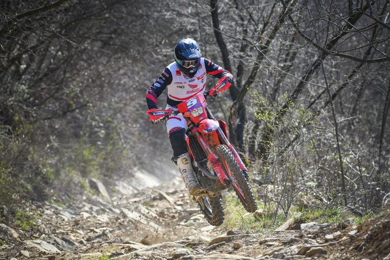 Borilli Racing vence a abertura do Italiano de Enduro com Alex Salvini