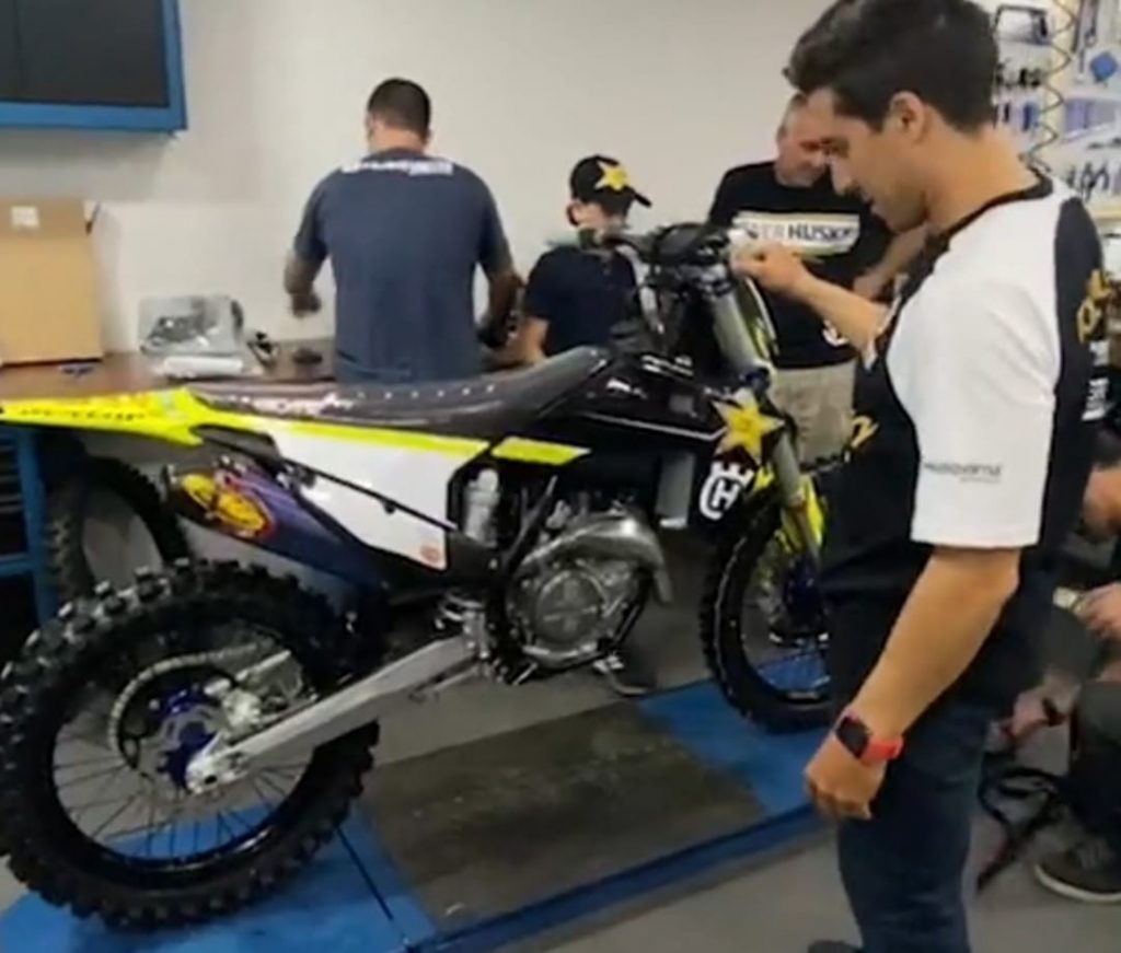Humberto “Machito” #101 &eacute; confirmado na Husqvarna Brasil para 2021 com moto oficial de f&aacute;brica.
