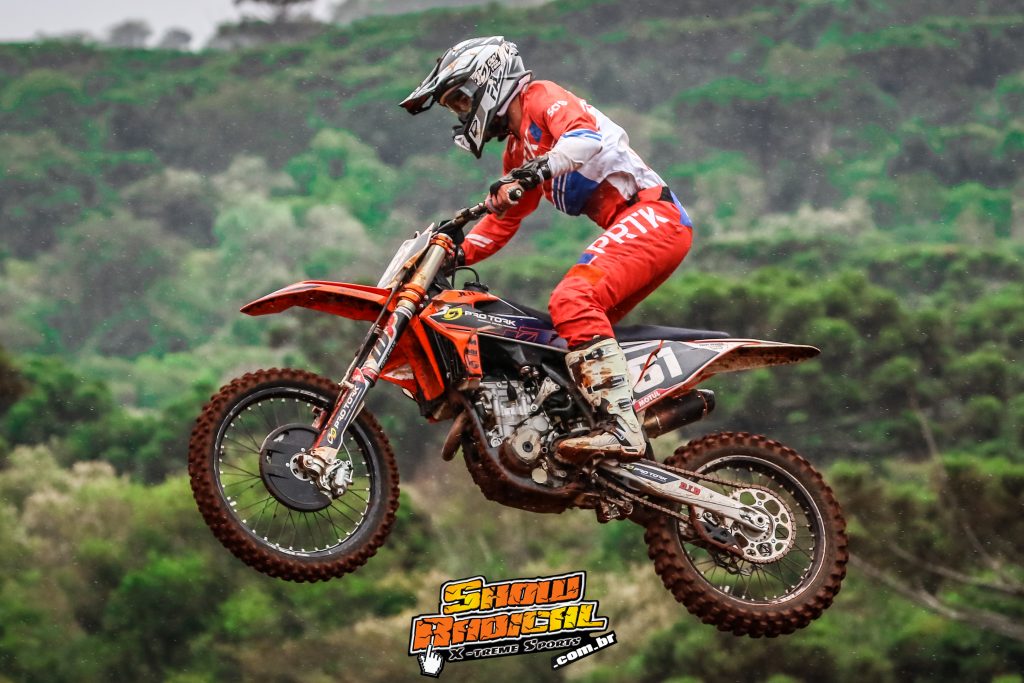 Abertura do Paranaense de Motocross | Resultados de s&aacute;bado