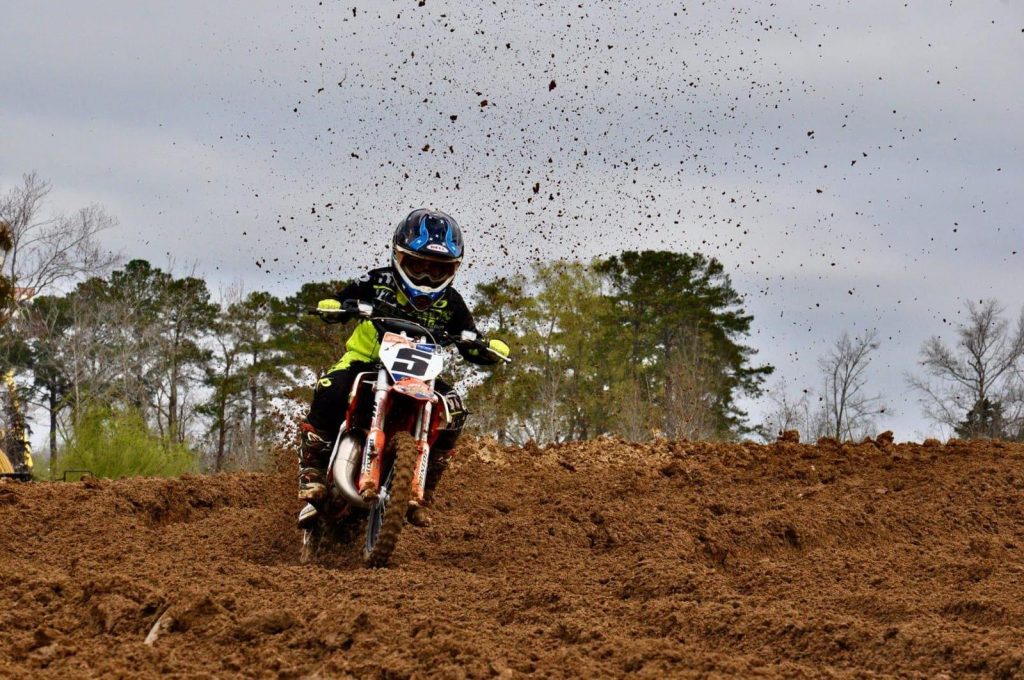 Brasileiros se destacam no MX Amador nos EUA, confira os resultados do North Caroline Bar to Bar Series