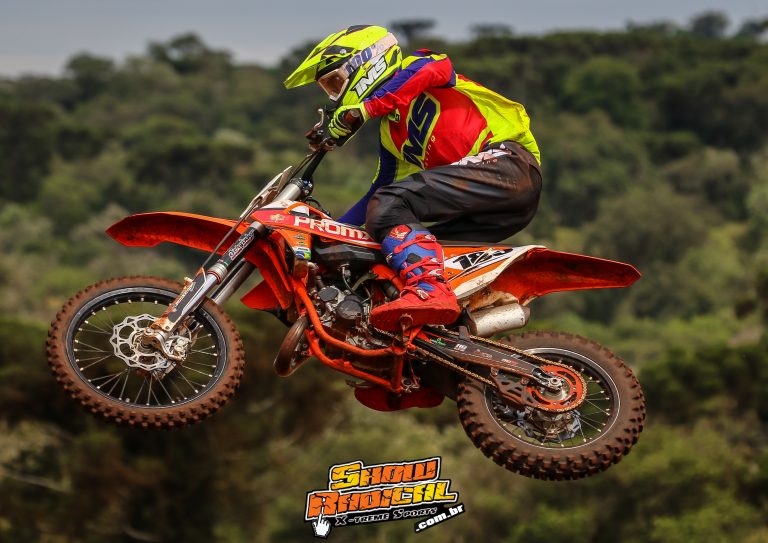 Projeto Dudu: Eduardo Volpato em ação no Paranaense de Motocross