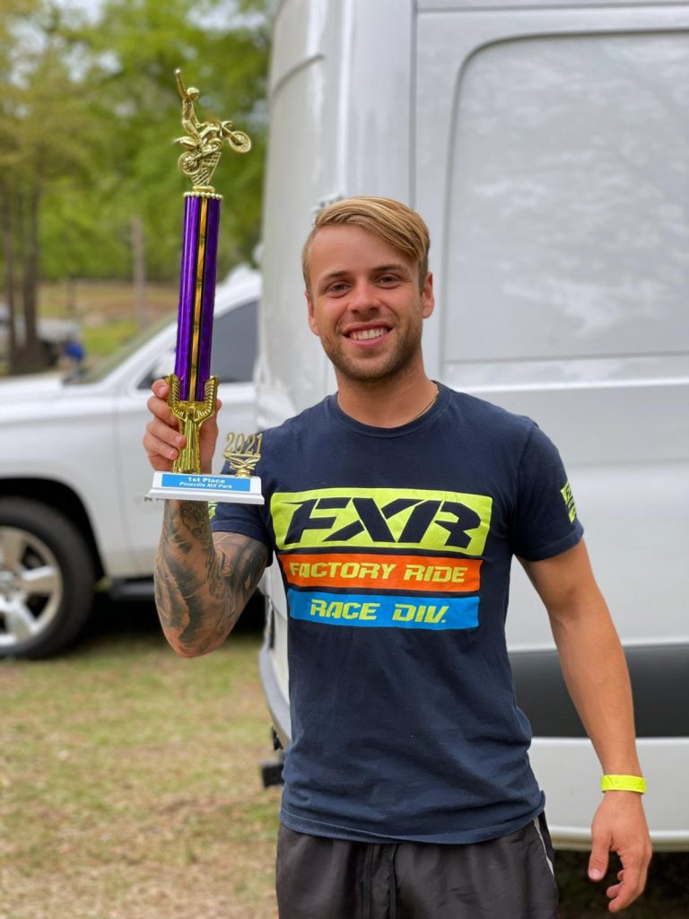 Brasileiros se destacam no MX Amador nos EUA, confira os resultados do North Caroline Bar to Bar Series