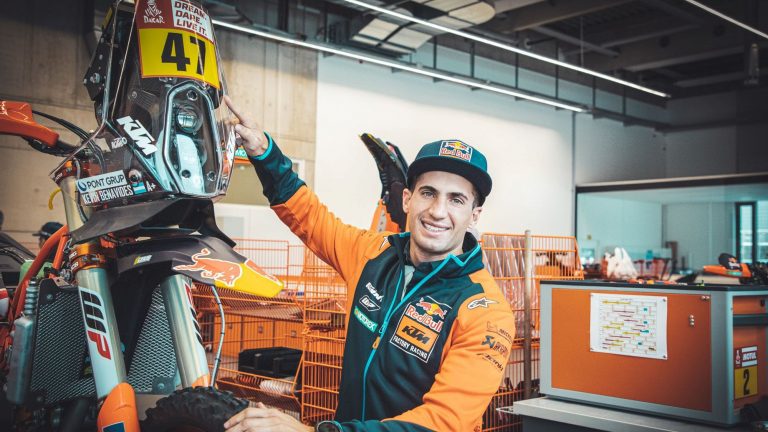 Rally: Kevin Benavides assina com a KTM Factory Racing