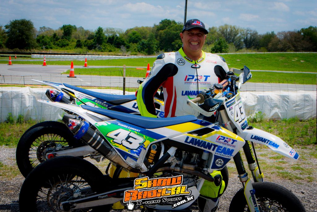 Do SuperMoto ao Flat Track confira a jornada de Sim&atilde;o Lawant nos EUA