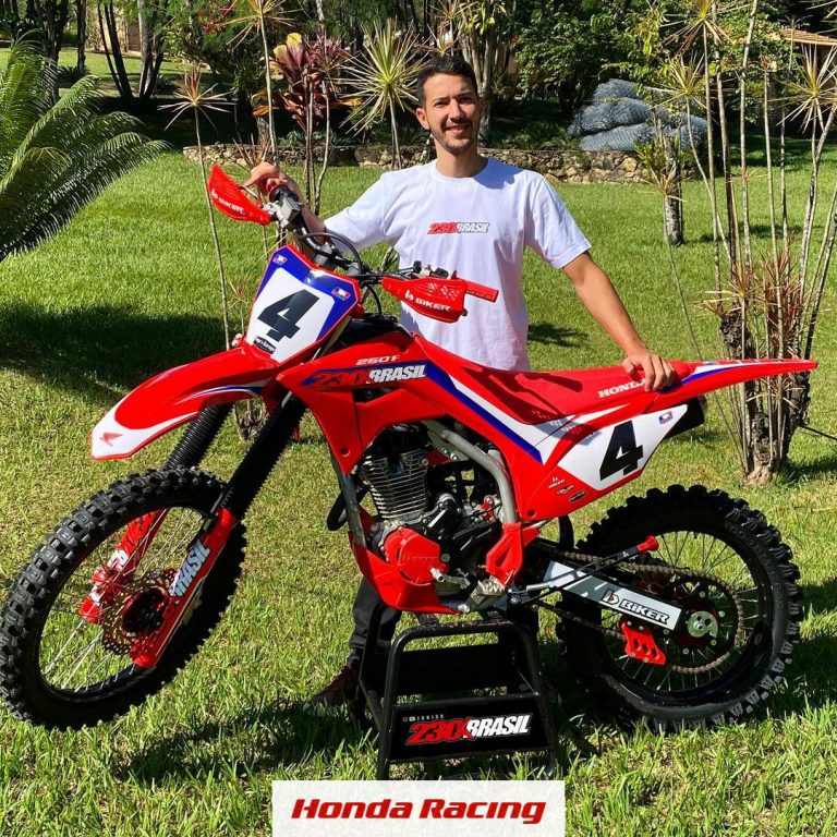 CRF Brasil | Conversamos com Júnior Ferreira, o fundador da página 230Brasil