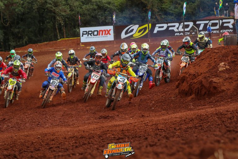 Paranaense de Motocross: Confira a galeria de fotos  by PRÓ MX Gráficos