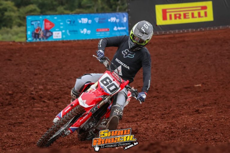 Equipe Honda Racing de Motocross intensifica treinamentos para as competições oficiais da temporada