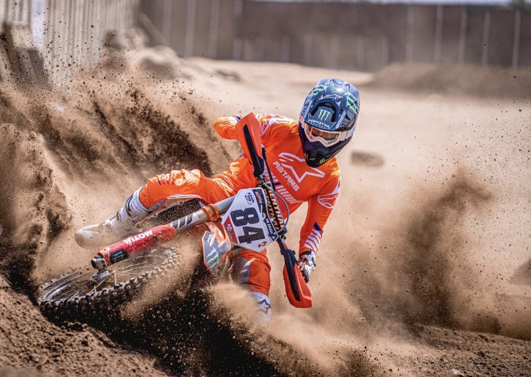 Equatoriano Ian Salazar chega para aquecer o Brasileiro de Enduro