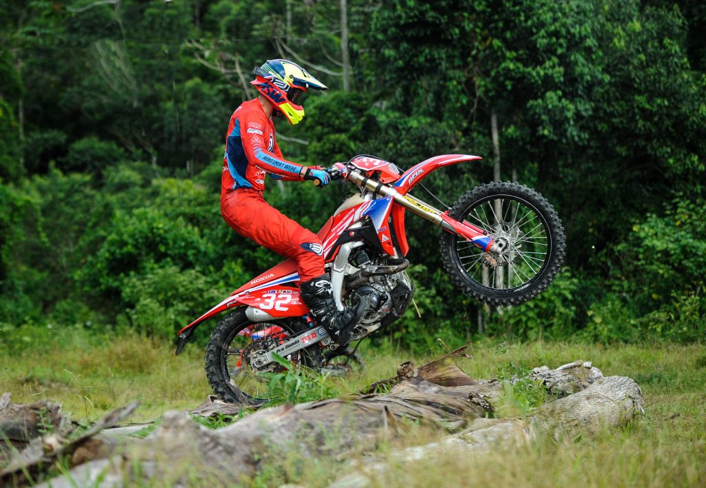 Equipe Honda Racing volta a Itapema (SC) para abertura do Brasileiro de Enduro
