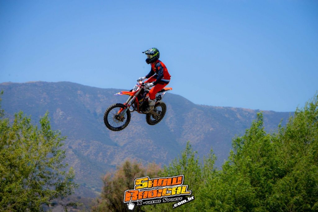 Quarta-feira de treinos na Calif&oacute;rnia com os Pr&oacute;’s do AMA Motocross em Lake Elsinore pelas lentes do Tiago Show Radical