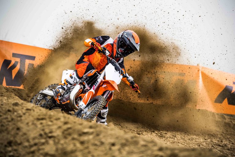 KTM Brasil apresenta: KTM 65 SX, a melhor opção para o piloto júnior.