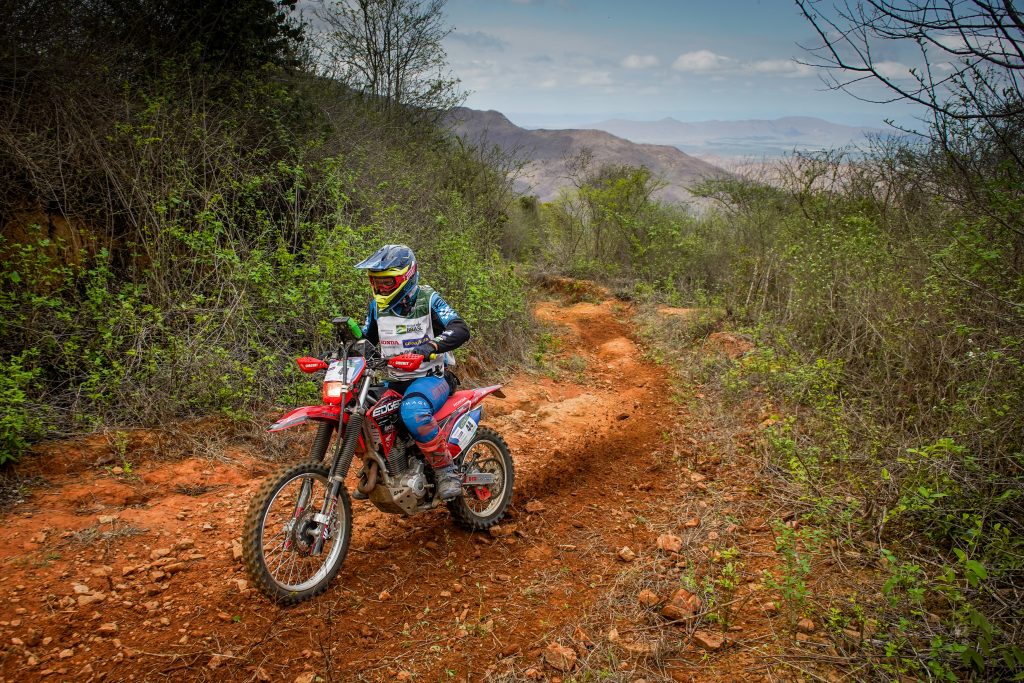 Equipe Honda Racing de Rally avalia roteiro do Sert&otilde;es 2021