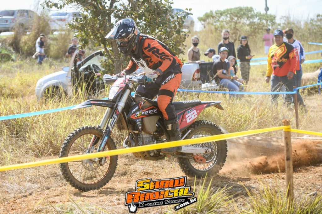 Resultados de s&aacute;bado na 3&ordf; rodada do Brasileiro de Enduro