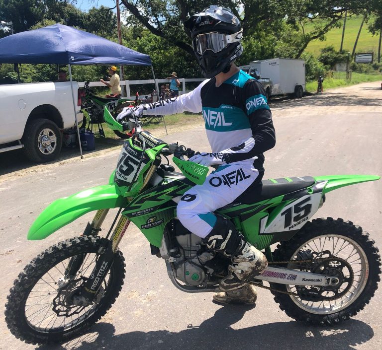 Pedro Magero garante pódio e segue na liderança do Campeonato Estadual da Flórida