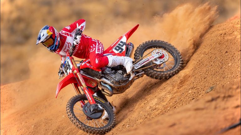 VÍDEO: Conheça todos os detalhes da CRF 450R de Ken Roczen, por Leandro Silva