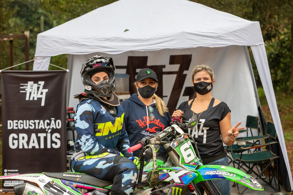 Pilotos FAZT Suplementos conquistam grandes resultados nas principais competi&ccedil;&otilde;es pelo Brasil