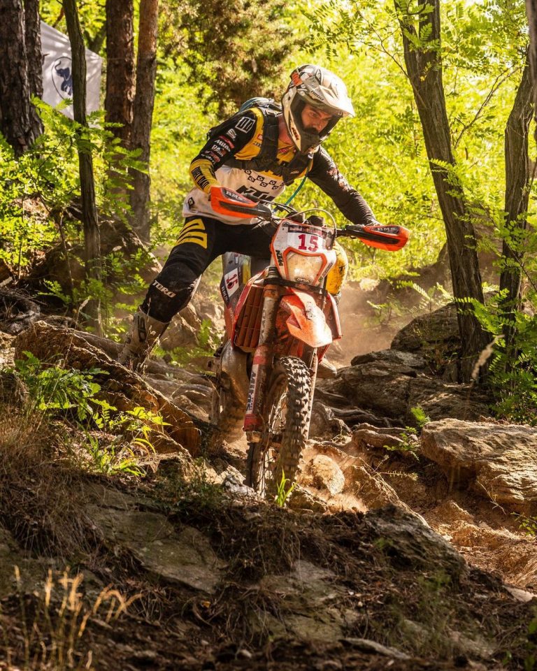 Rigor Rico garante o TOP 20 em mais uma edição do Red Bull Romaniacs