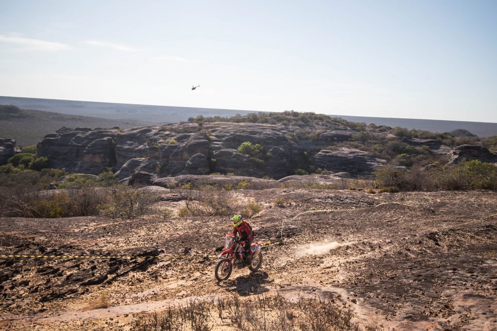 Equipe Honda Racing encara etapa Maratona no Sert&otilde;es 2021