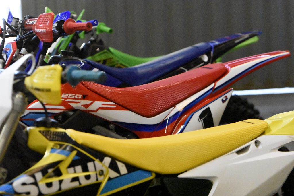 Biker Acess&oacute;rios apresenta nova capa de banco Pyramid