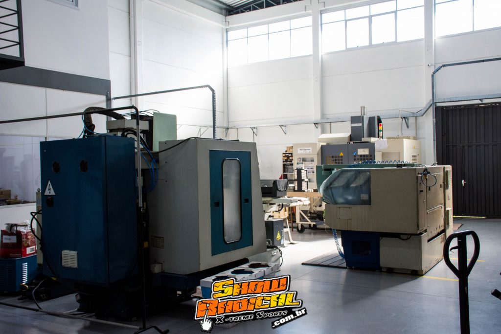 Visitamos a f&aacute;brica da FERZZA High Performance Components