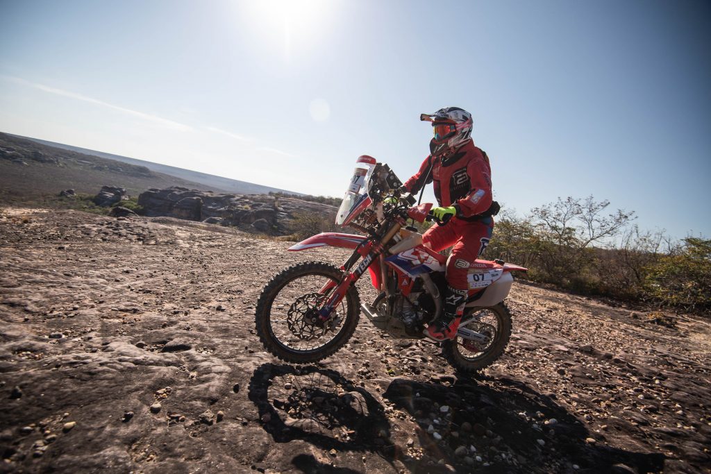 Equipe Honda Racing encara etapa Maratona no Sert&otilde;es 2021