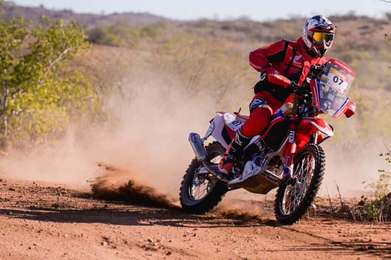 Honda Racing faz dobradinha na etapa de abertura do Sertões 2021