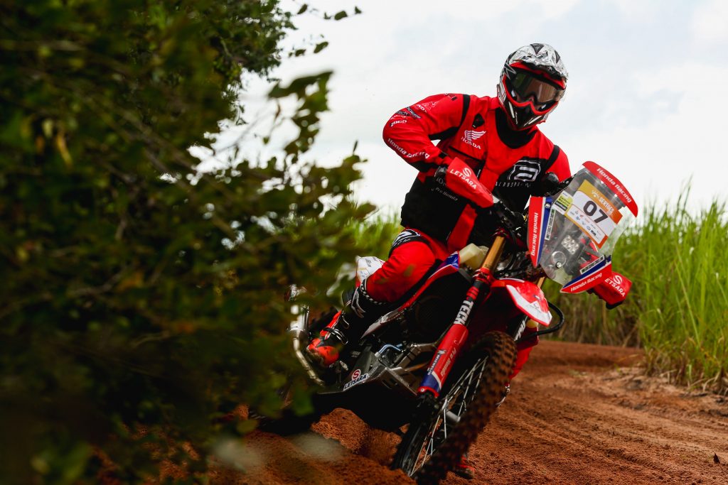 Honda Racing larga no grupo da frente no Sert&otilde;es 2021