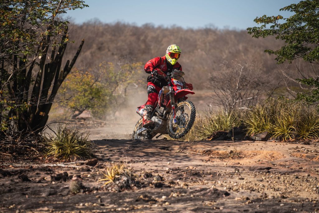 Equipe Honda Racing encara etapa Maratona no Sert&otilde;es 2021