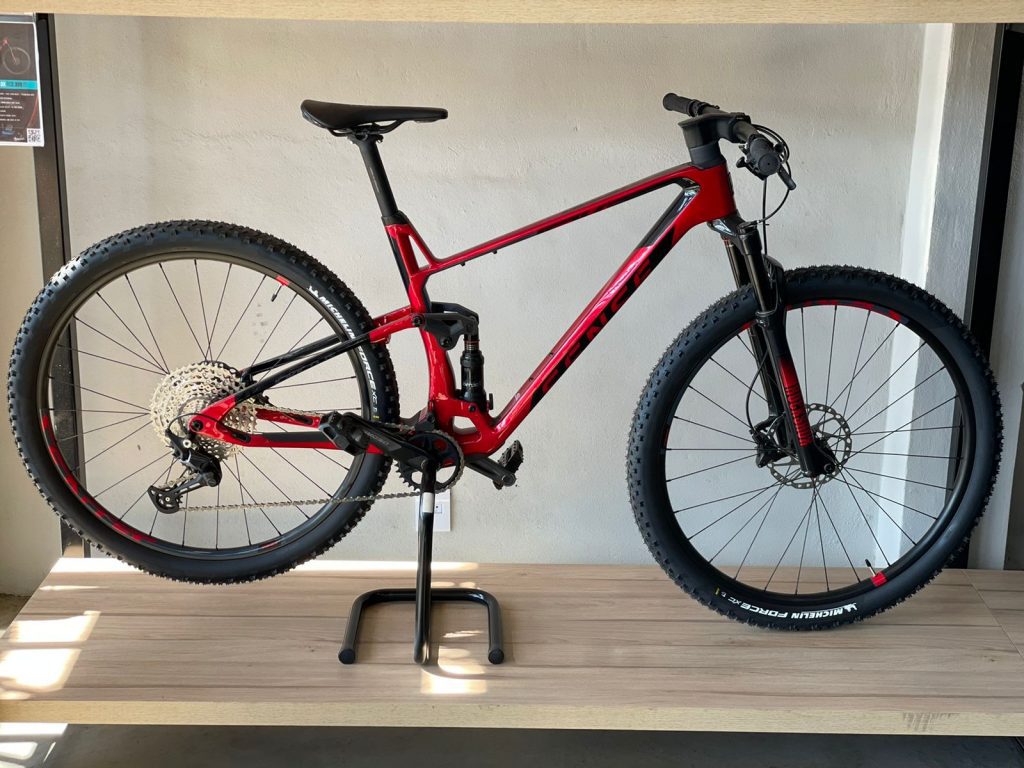 Linha Sense Invictus dispon&iacute;vel a pronta entrega na S2 Bike Shop Varginha
