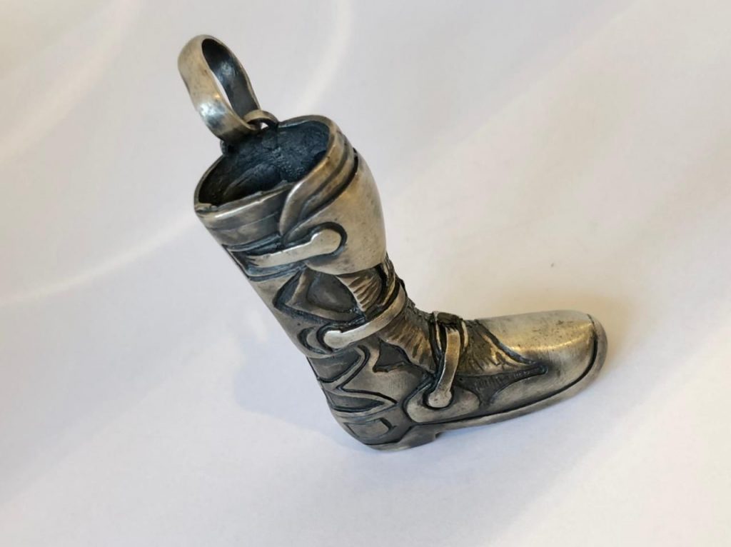 Conhe&ccedil;a a Lincoln J&oacute;ias e suas pe&ccedil;as personalizadas para off road