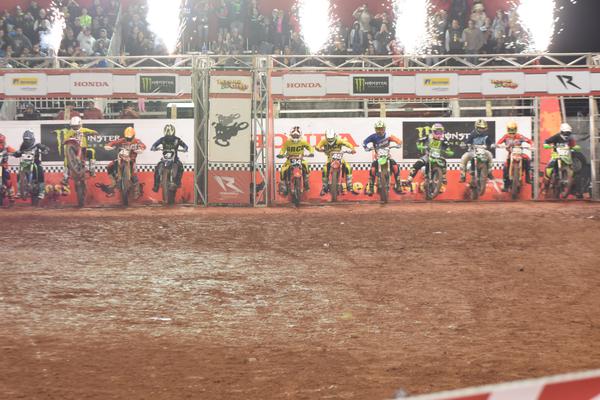 Arena Cross 2021 promete disputas eletrizantes com pilotos nacionais e estrangeiros