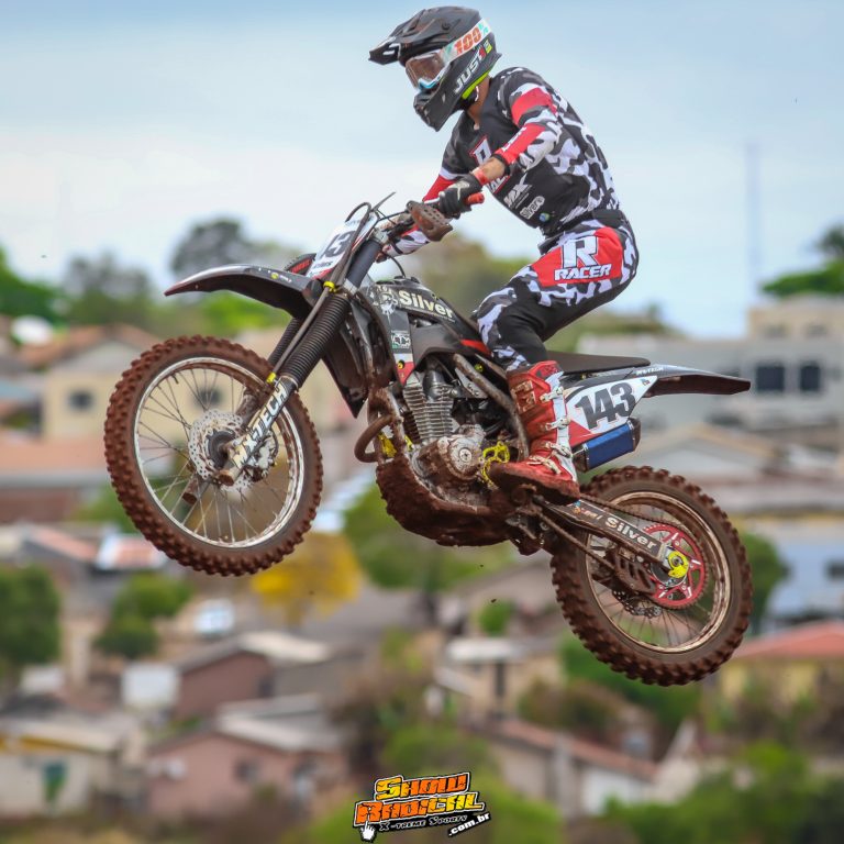 Pilotos da marca Racer Off Road comemoram bons resultados no BRMX