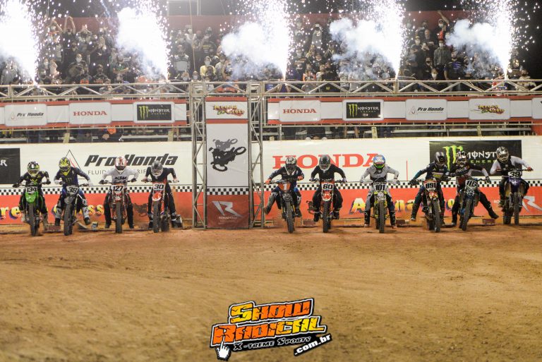 Arena Cross abre temporada 2021 em Caraguatatuba (SP) com provas eletrizantes