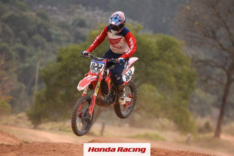Destaque Amador Honda Racing | Júlio “Quejinho” encarando pela segunda temporada consecutiva a categoria MX3 do Brasileiro de Motocross