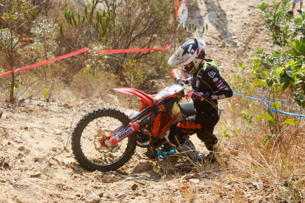 Resultados do s&aacute;bado no UP STONES Hard Enduro, 2&ordf; etapa do HEBS, Patroc&iacute;nio MG