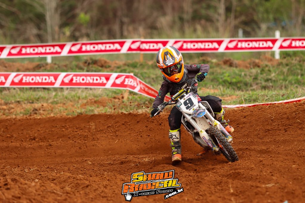 Resultados de s&aacute;bado na 2&ordf; etapa do Mineiro de MX | Passos/MG