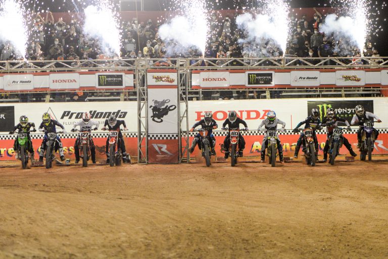 Arena Cross realiza Super Final no Pavilhão do Anhembi em São Paulo