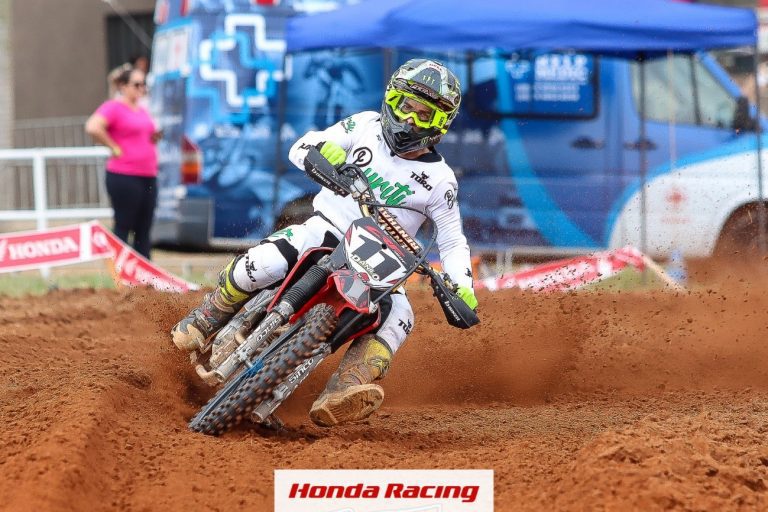 Destaque Amador | Leonardo Borges acelerando sua CRF 250F nas principais competições do Brasil