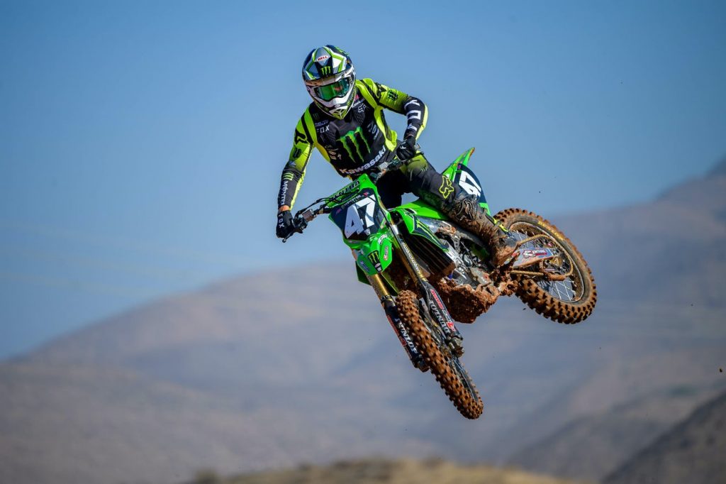 Monster Energy e Pro Circuit Kawasaki apresentam suas equipes para a temporada 2022