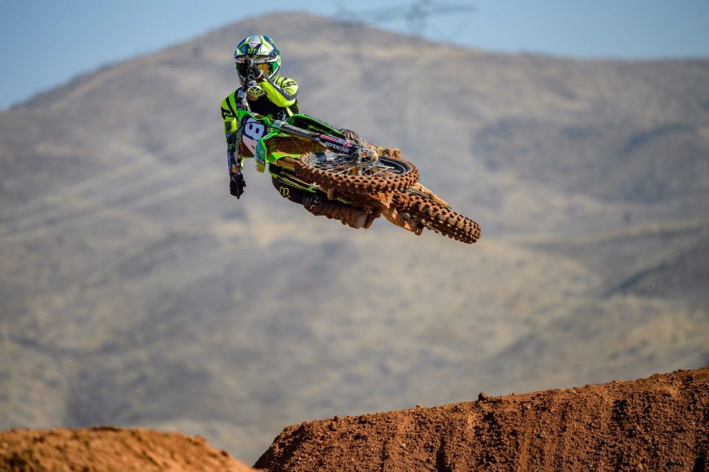 Monster Energy e Pro Circuit Kawasaki apresentam suas equipes para a temporada 2022