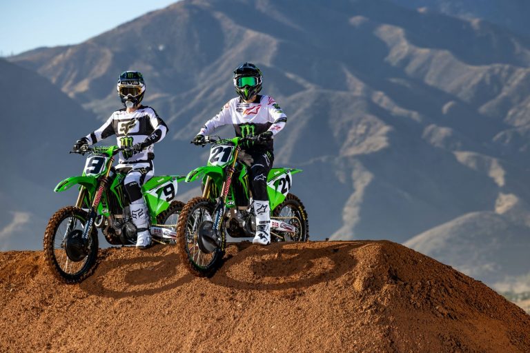 Monster Energy e Pro Circuit Kawasaki apresentam suas equipes para a temporada 2022