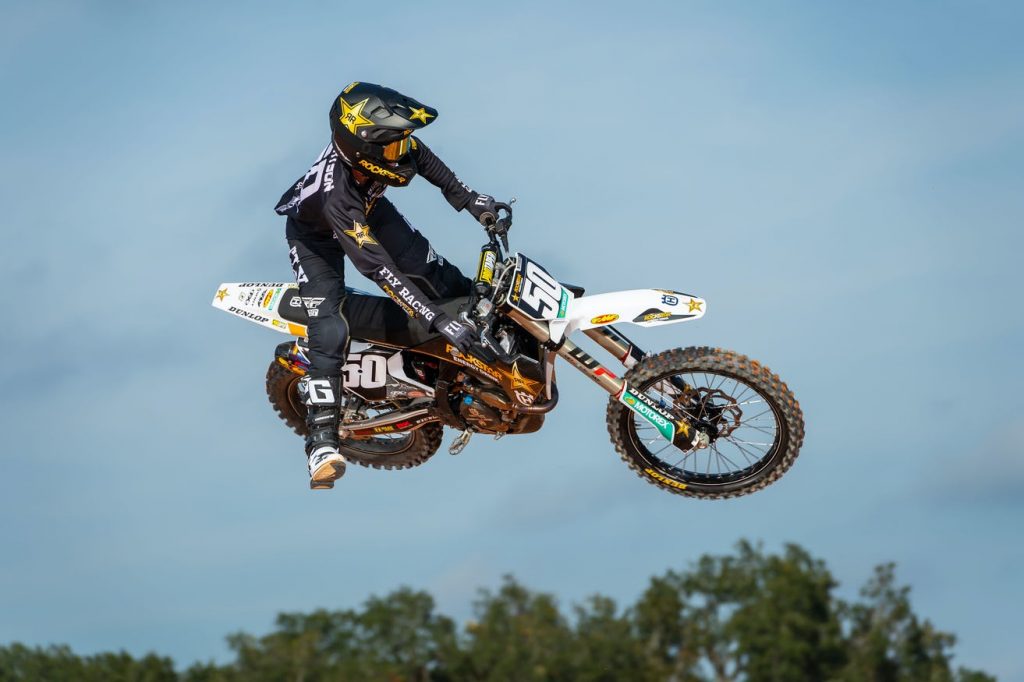 AMA SX: Rockstar Husqvarna &eacute; mais uma das grandes equipes a se apresentarem para a pr&oacute;xima temporada do supercross