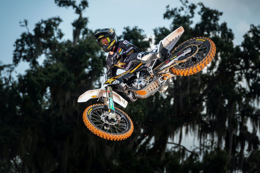 AMA SX: Rockstar Husqvarna &eacute; mais uma das grandes equipes a se apresentarem para a pr&oacute;xima temporada do supercross