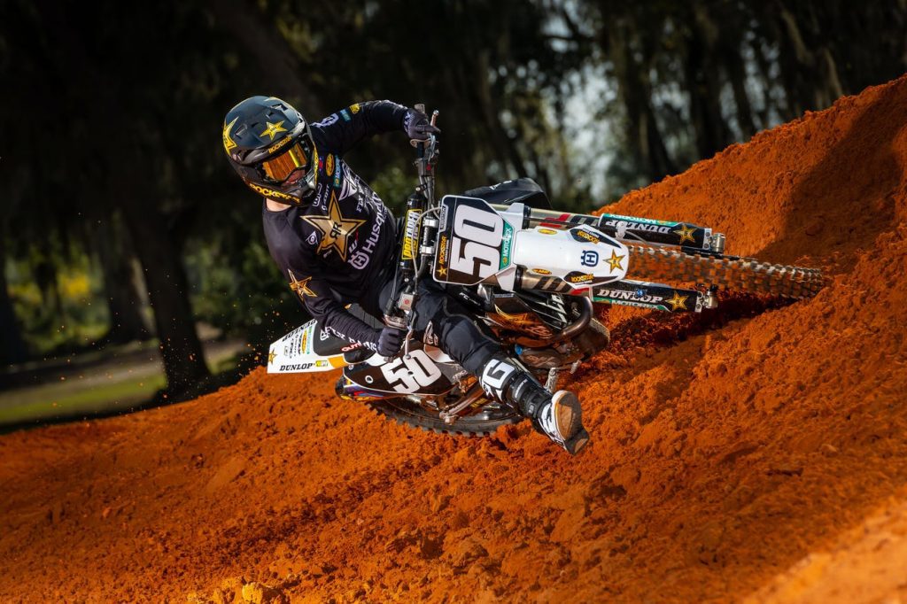 AMA SX: Rockstar Husqvarna &eacute; mais uma das grandes equipes a se apresentarem para a pr&oacute;xima temporada do supercross